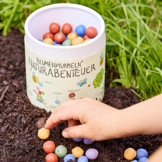 Naturabenteuer – Dose mit 100 Blumenmurmeln