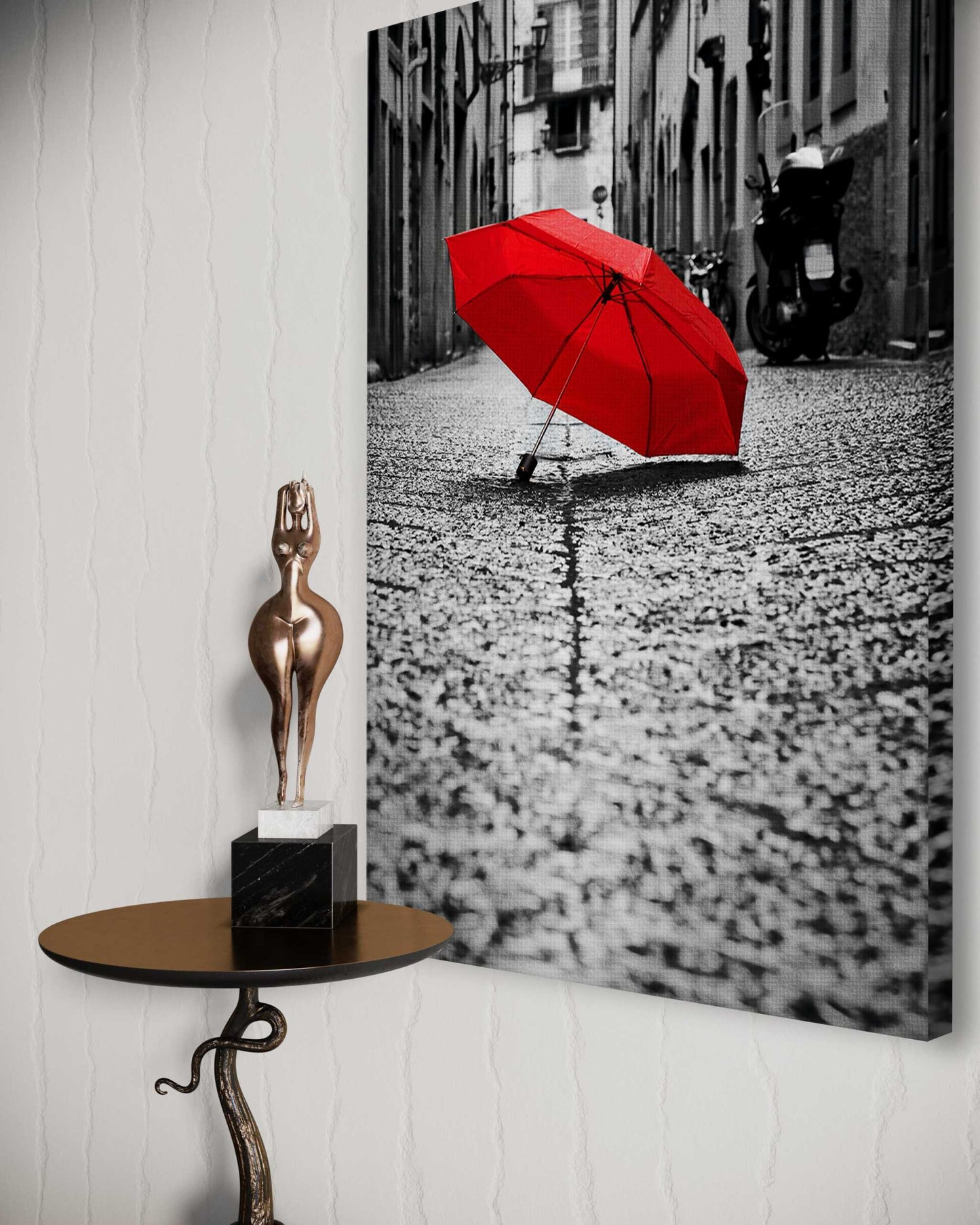 Red Umbrella - Leinwandbild Landschaft