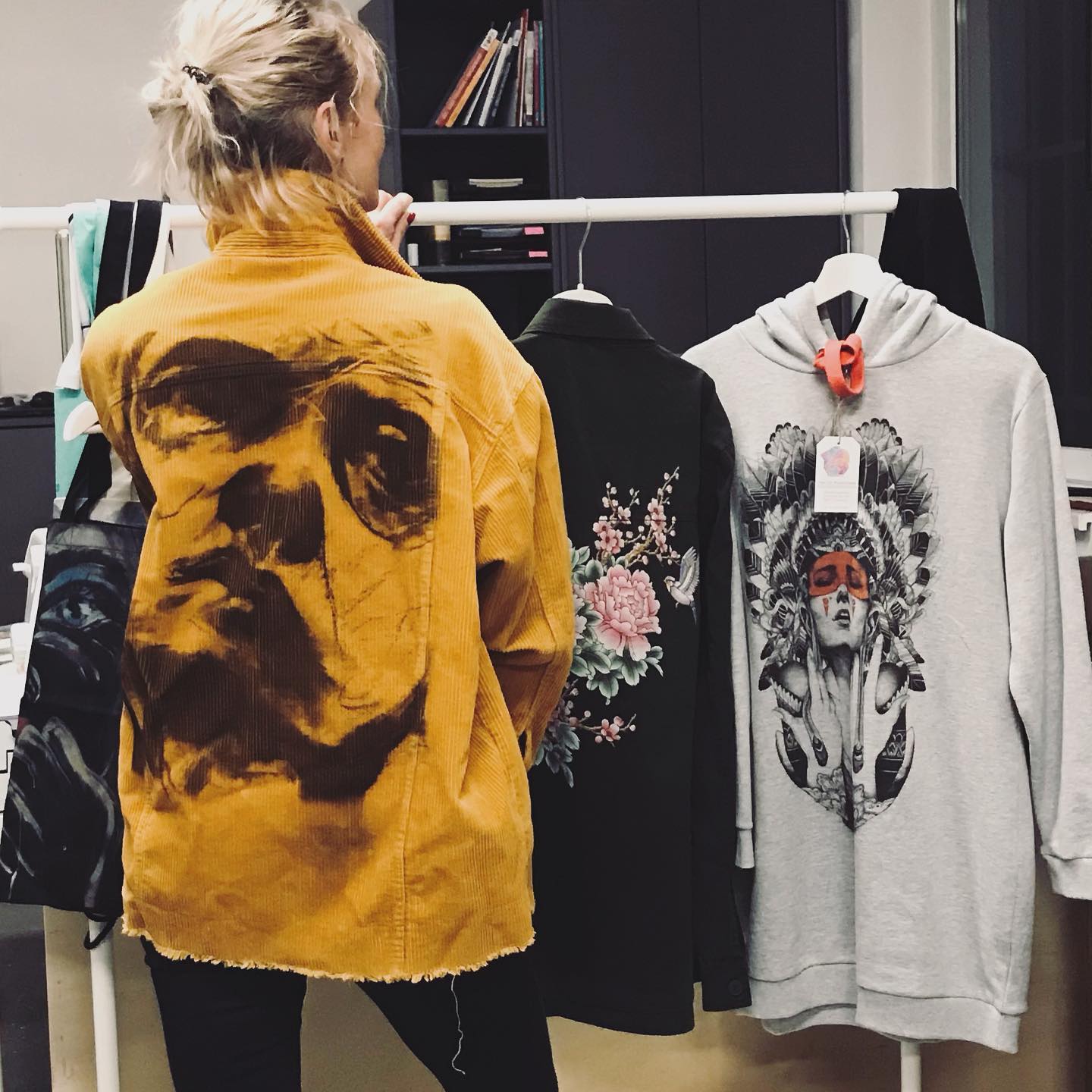 bedruckte Jacken und Hoodies